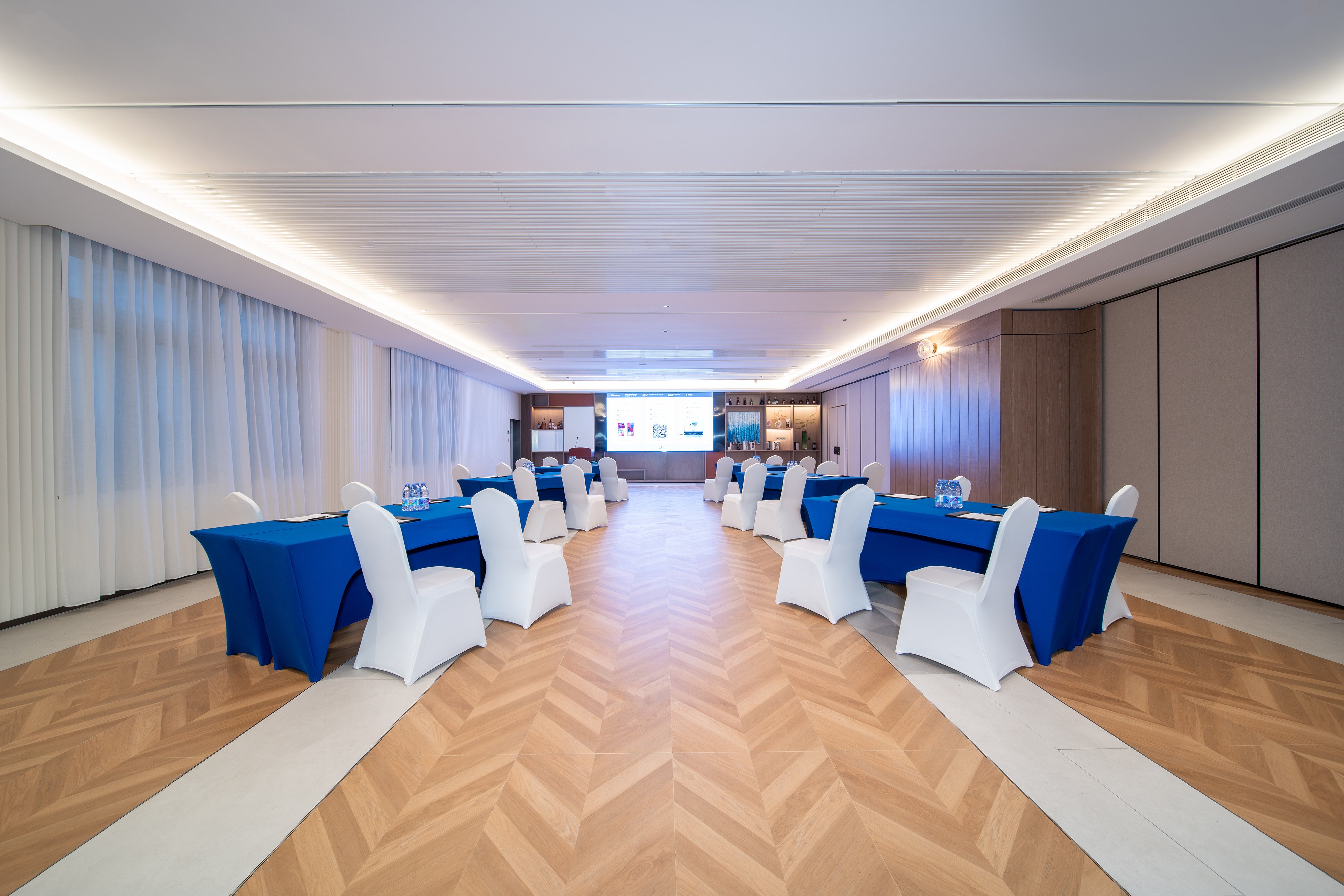 holiday inn express shanghai pujiang lianhang road an ihg hotel