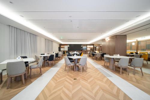 holiday inn express shanghai pujiang lianhang road an ihg hotel
