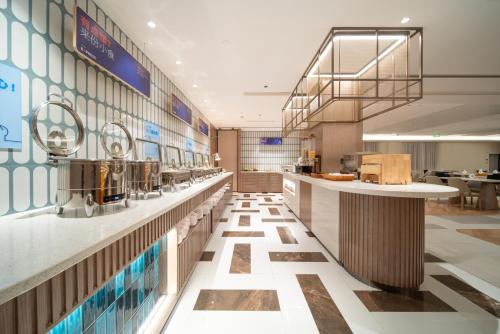 holiday inn express shanghai pujiang lianhang road an ihg hotel