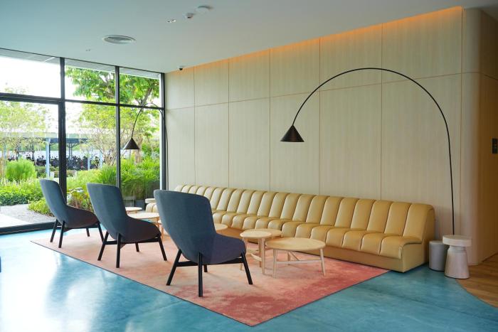go hotel sriracha at central si racha