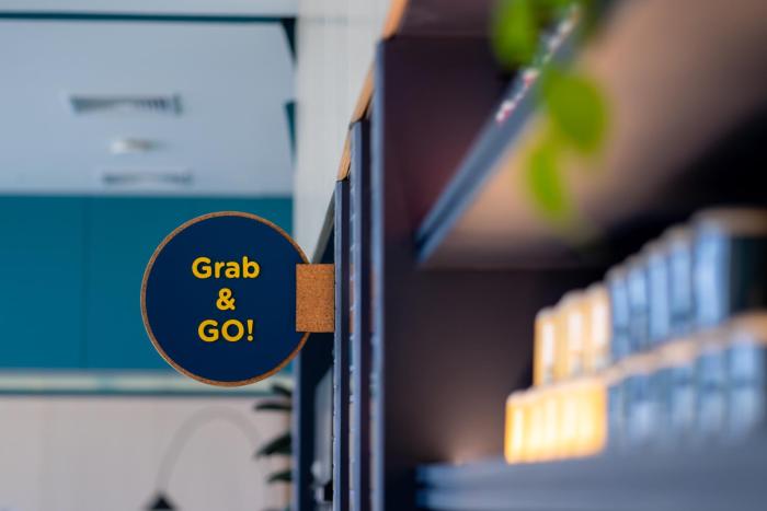 go hotel sriracha at central si racha