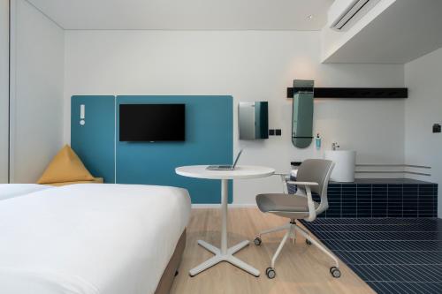 go hotel sriracha at central si racha