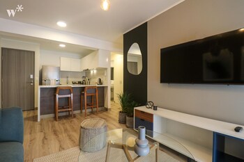 wynwood dean valdivia