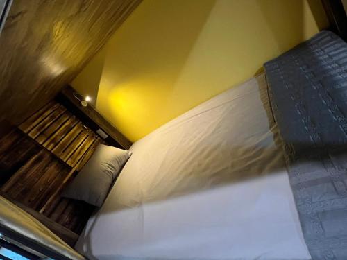 lapis restaurant and hostel