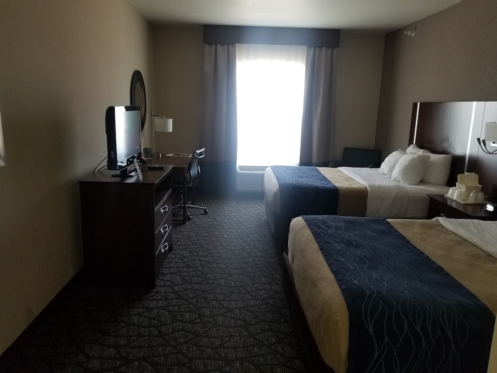 holiday inn express and suites junction city by ihg