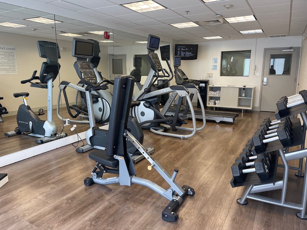 holiday inn express and suites junction city by ihg