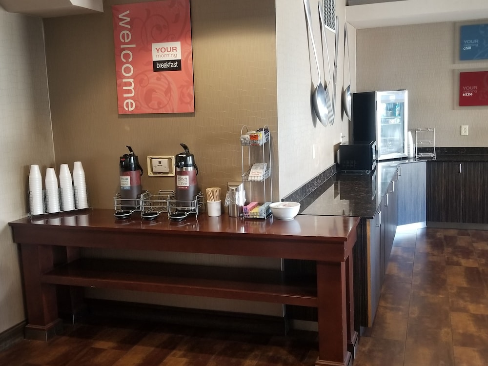 holiday inn express and suites junction city by ihg