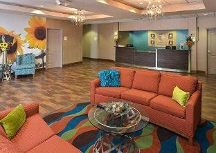 holiday inn express and suites junction city by ihg