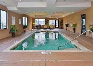 holiday inn express and suites junction city by ihg