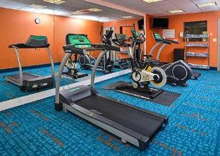 holiday inn express and suites junction city by ihg