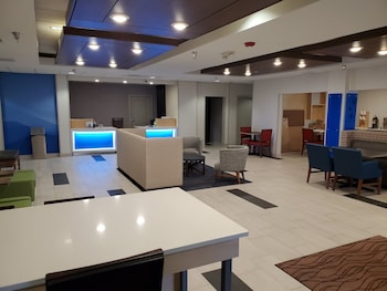 holiday inn express and suites junction city by ihg