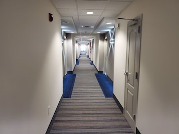 holiday inn express and suites junction city by ihg