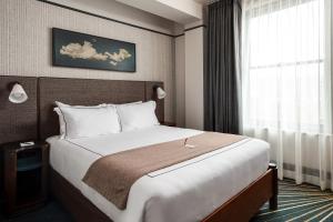 flat iron hotel