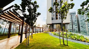 the axon bukit bintang by smovf bnb