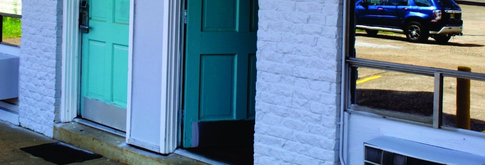 the grand motel inn and suite louisville