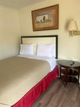 the grand motel inn and suite louisville