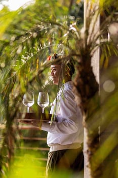 cicada luxury resort ubud