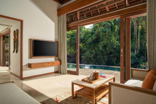 cicada luxury resort ubud