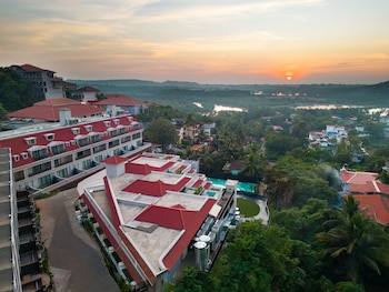 Grand Mercure Goa Candolim,Goa>>Candolim,5 star