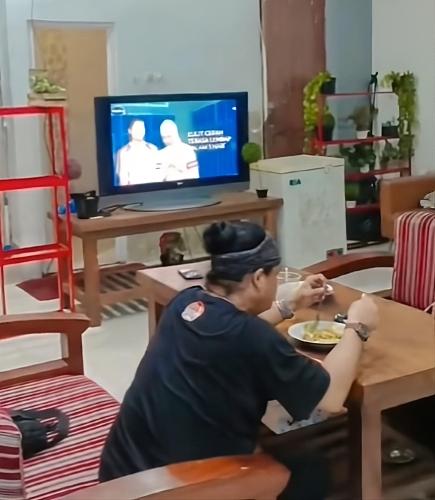 rubikz hostel and cafe