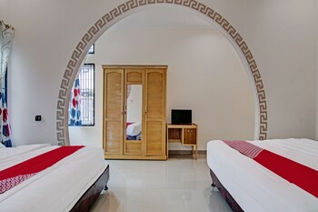 oyo 92211 timur raya homestay syariah