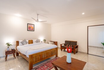 the silver chimes suites