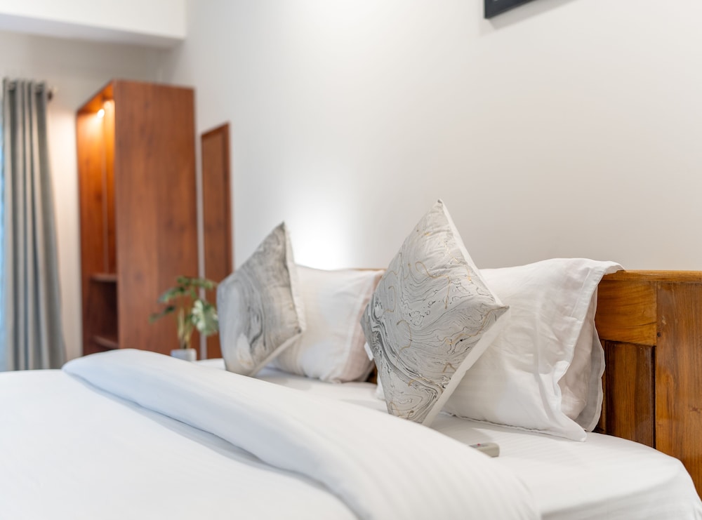 the silver chimes suites