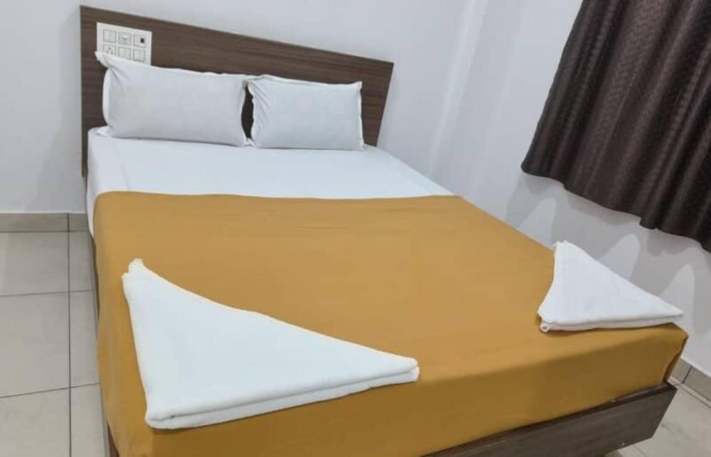 iroomz relax inn lodge