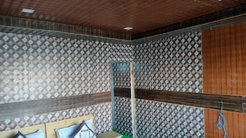 soma retreat cottage pangong lake