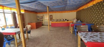 soma retreat cottage pangong lake