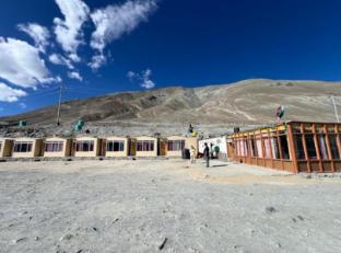 soma retreat cottage pangong lake