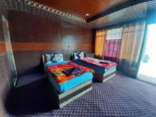 soma retreat cottage pangong lake