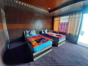 soma retreat cottage pangong lake