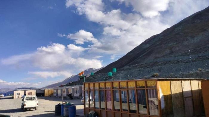 soma retreat cottage pangong lake