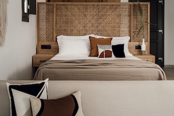 sundunes hotel naxos