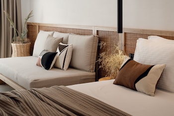 sundunes hotel naxos