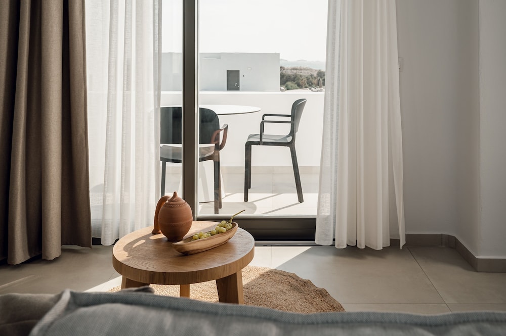 sundunes hotel naxos