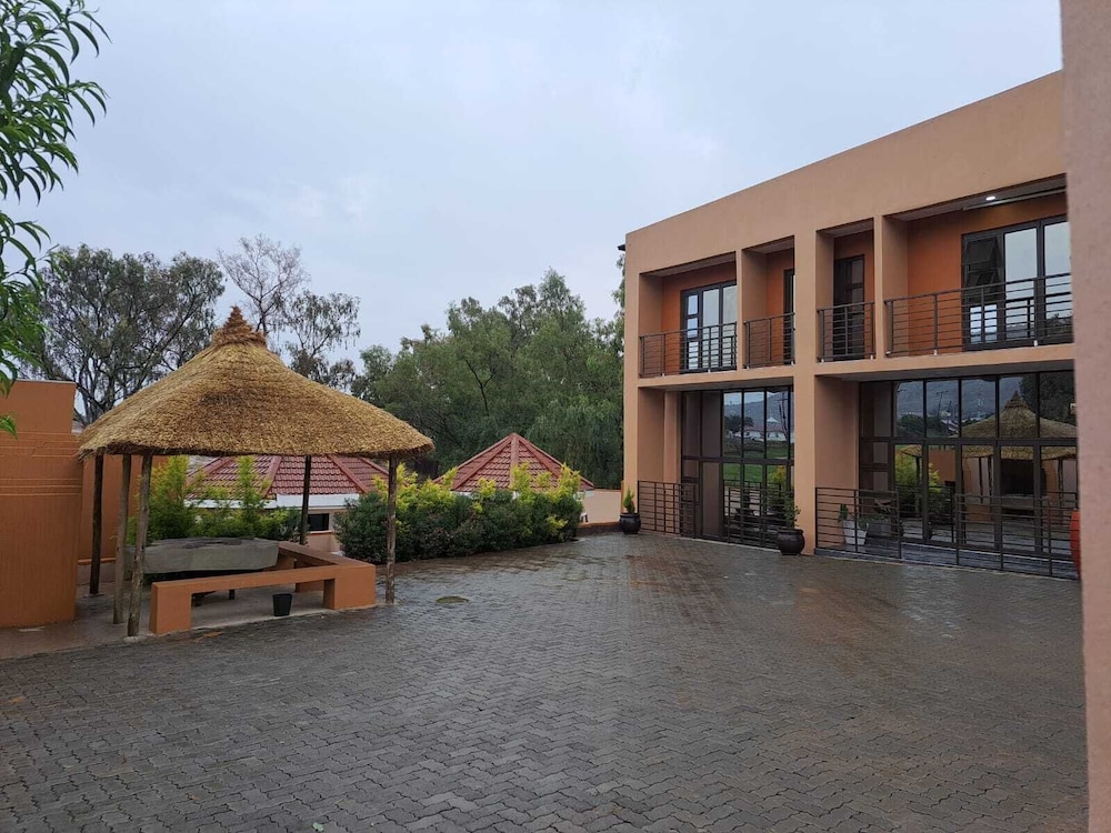 jate guest house
