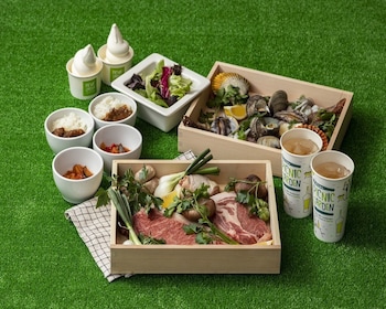 picnic garden glamping