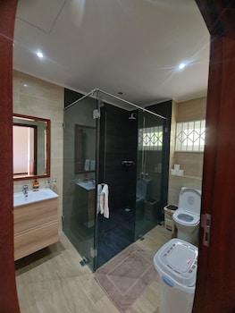 crystal shores self catering apartments