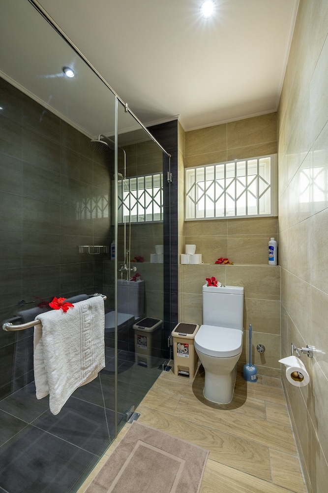 crystal shores self catering apartments