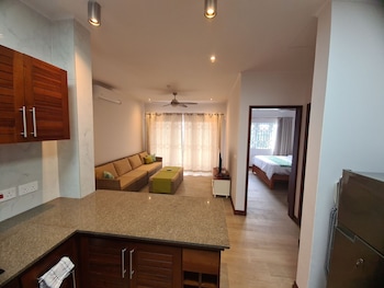 crystal shores self catering apartments