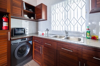 crystal shores self catering apartments