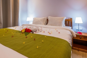 crystal shores self catering apartments