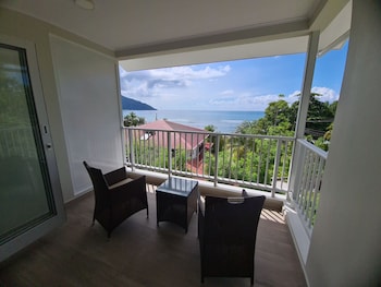 crystal shores self catering apartments