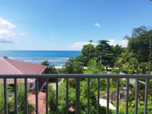 crystal shores self catering apartments