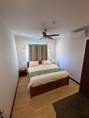 crystal shores self catering apartments