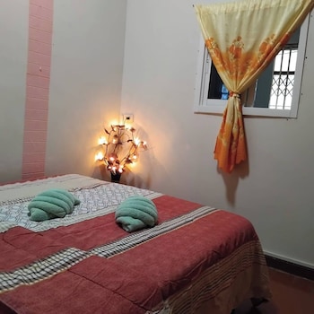 sleep with me hostel