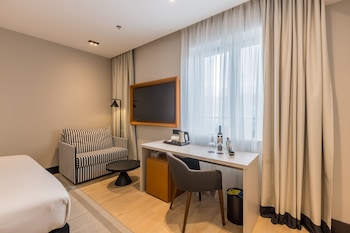 cora hotel