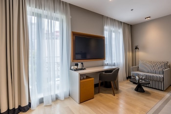 cora hotel